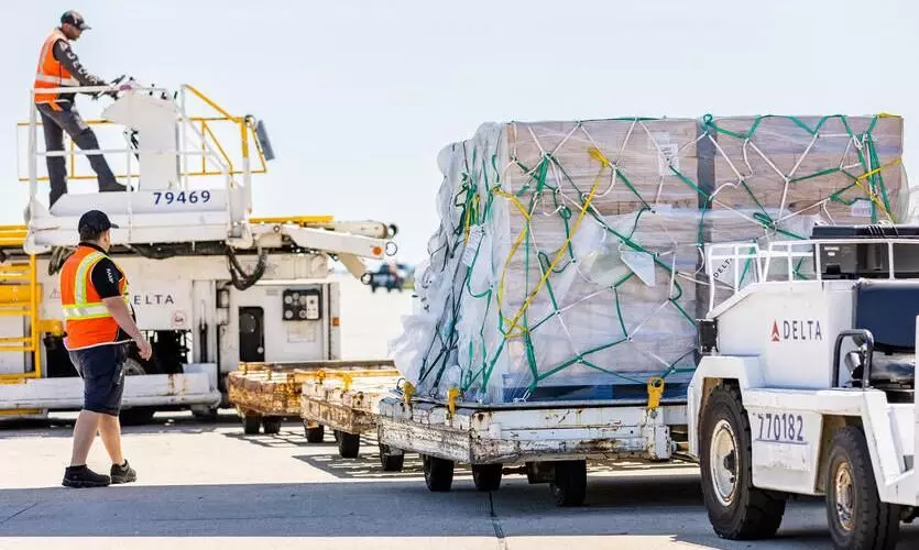 Delta cargo revenue decline continues, down 15% in Q12024 Delta cargo revenue decline continues, down 15% in Q12024