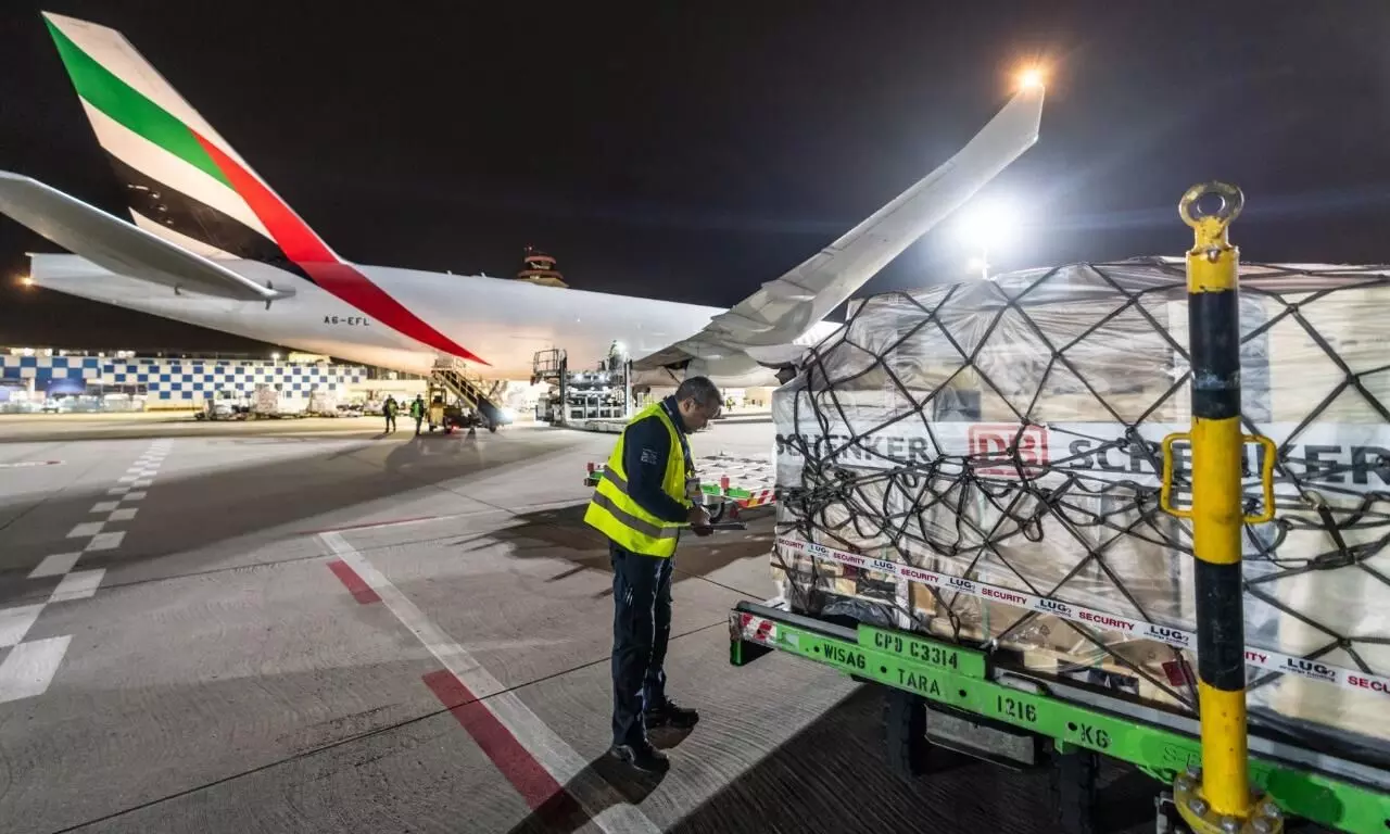 Emirates SkyCargo establishes API connection with DB Schenker Emirates SkyCargo establishes API connection with DB Schenker