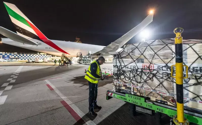Emirates SkyCargo establishes API connection with DB Schenker Emirates SkyCargo establishes API connection with DB Schenker