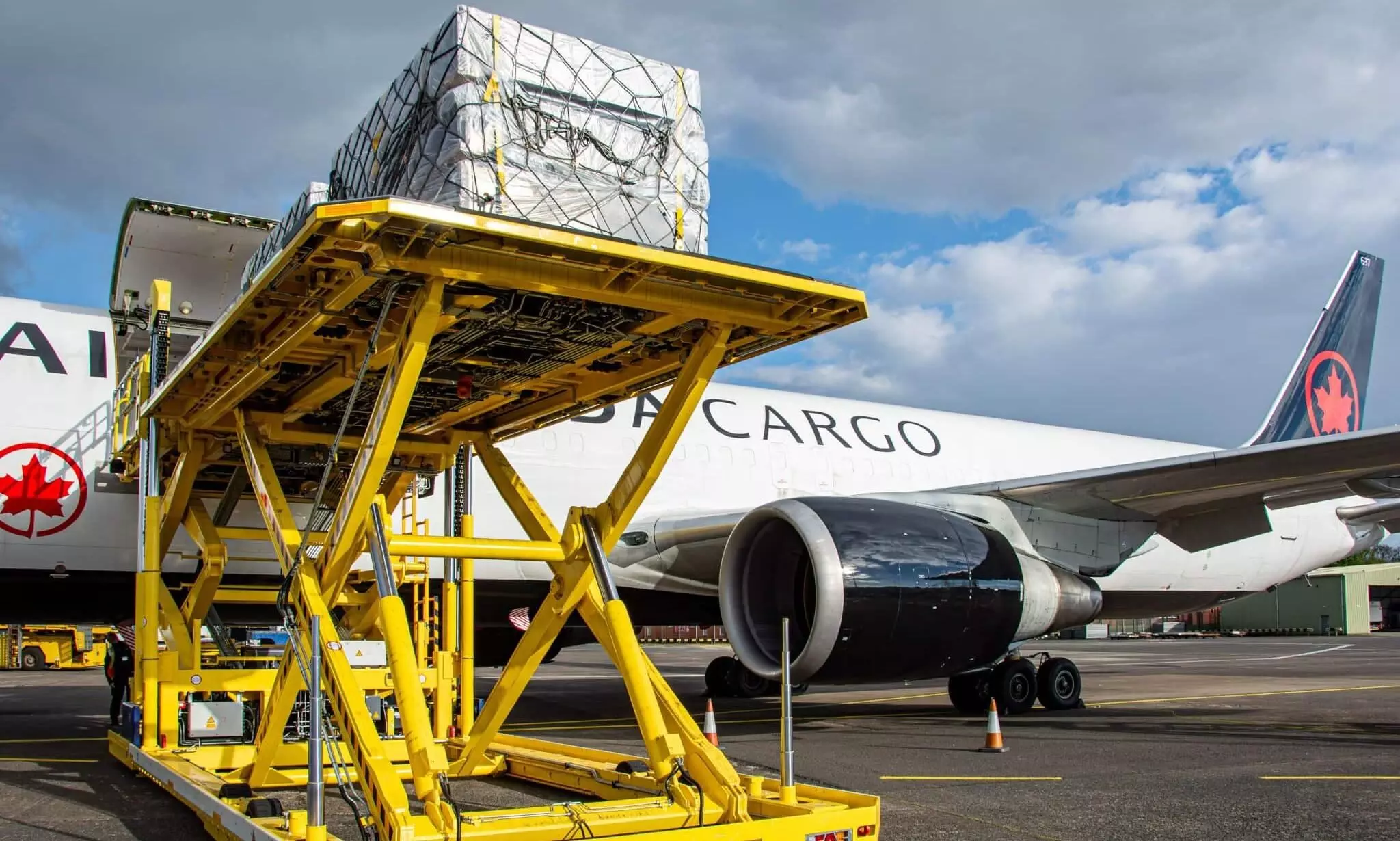 Prestwick Airport invests £ 2.17 million in new cargo equipment