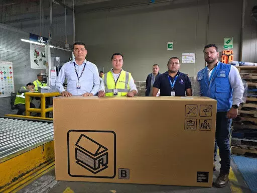The first shipment of modular homes donated by UNHCR in Colombia was transported by LATAMs Solidarity Plane programme and landed at Guarulhos Airport. (Source: UNHCR). The first shipment of modular homes donated by UNHCR in Colombia was transported by LATAMs Solidarity Plane programme and landed at Guarulhos Airport. (Source: UNHCR).
