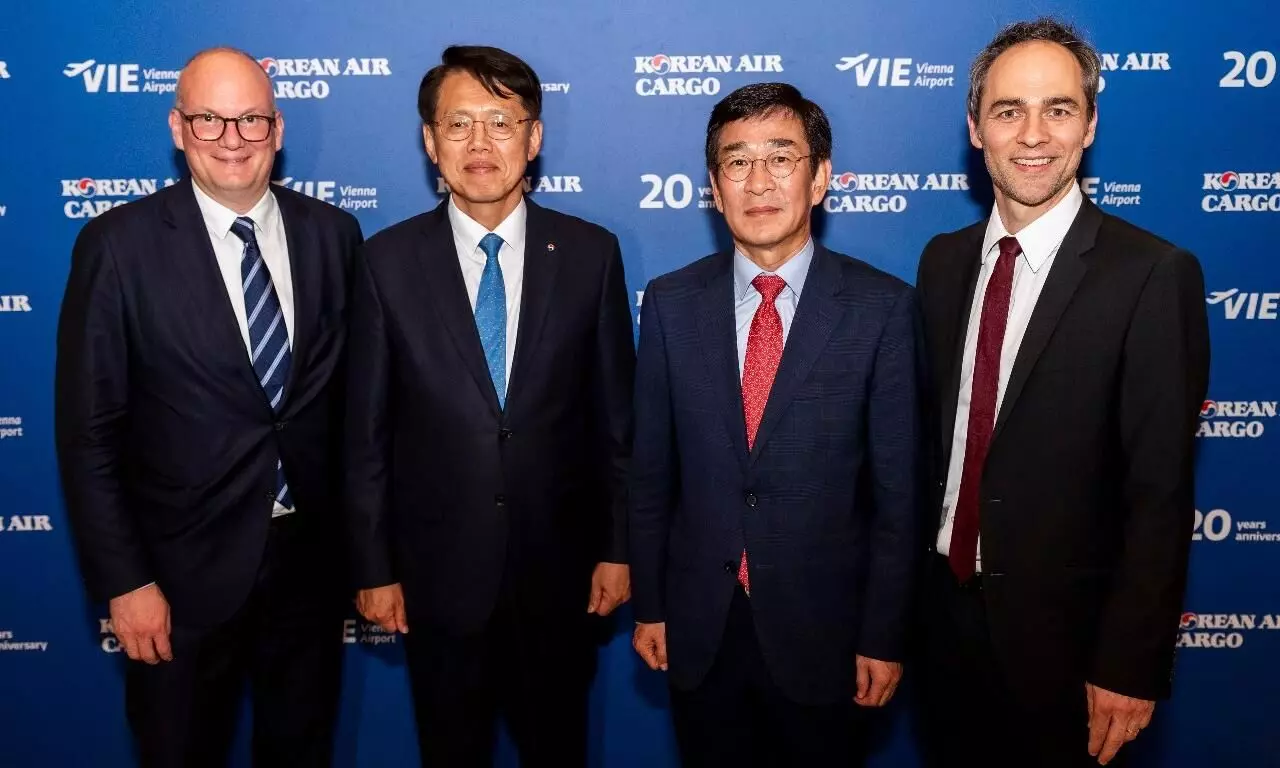 Korean Air Cargo and Vienna airport mark 20 years of cargo service Korean Air Cargo and Vienna airport mark 20 years of cargo service