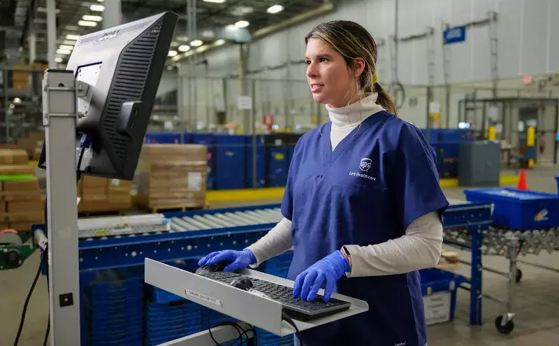 UPS Healthcare expands European hub UPS Healthcare expands European hub