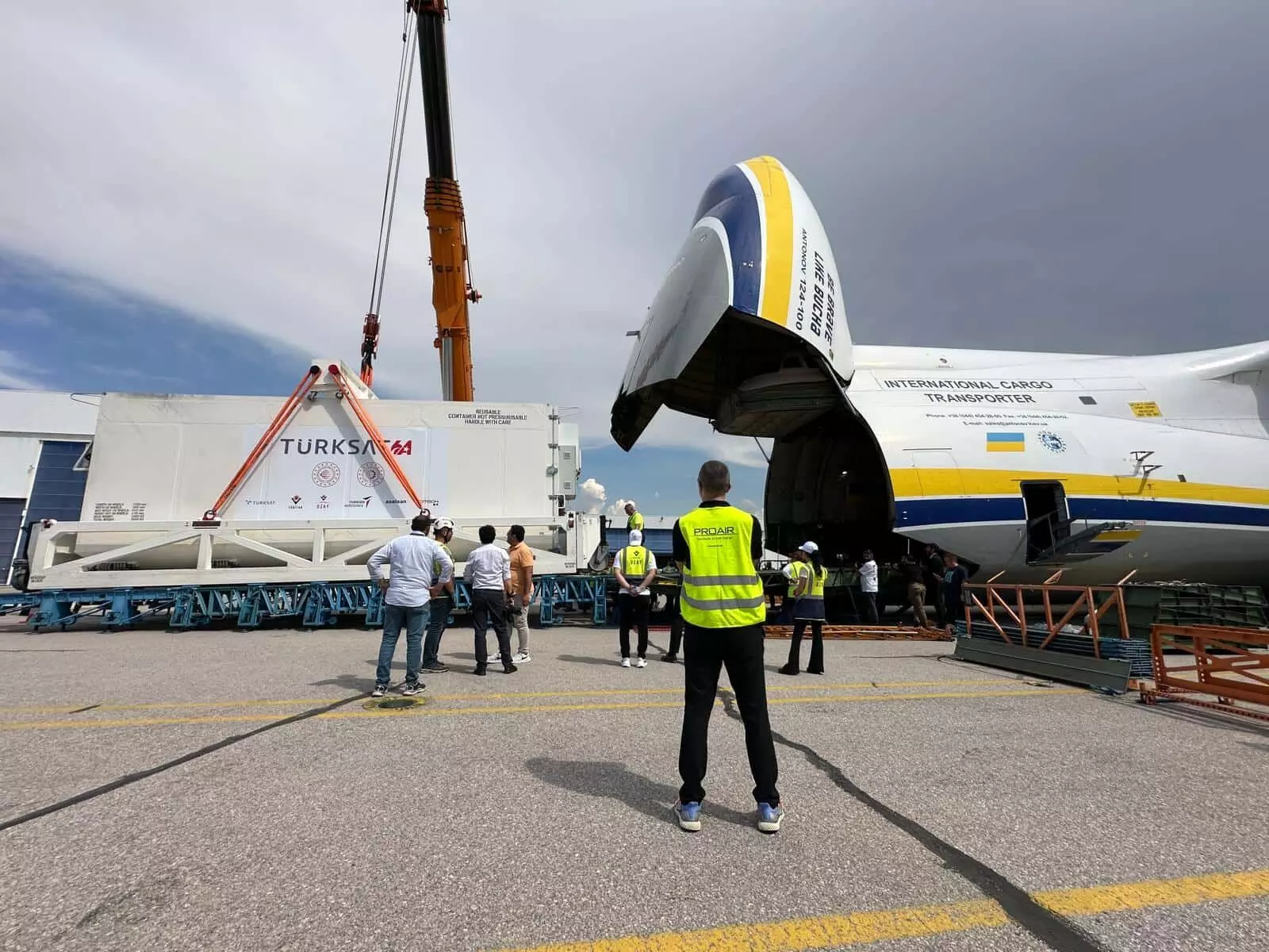 Antonov delivers Türksat 6A satellite to Florida for launch by SpaceX Antonov delivers Türksat 6A satellite to Florida for launch by SpaceX