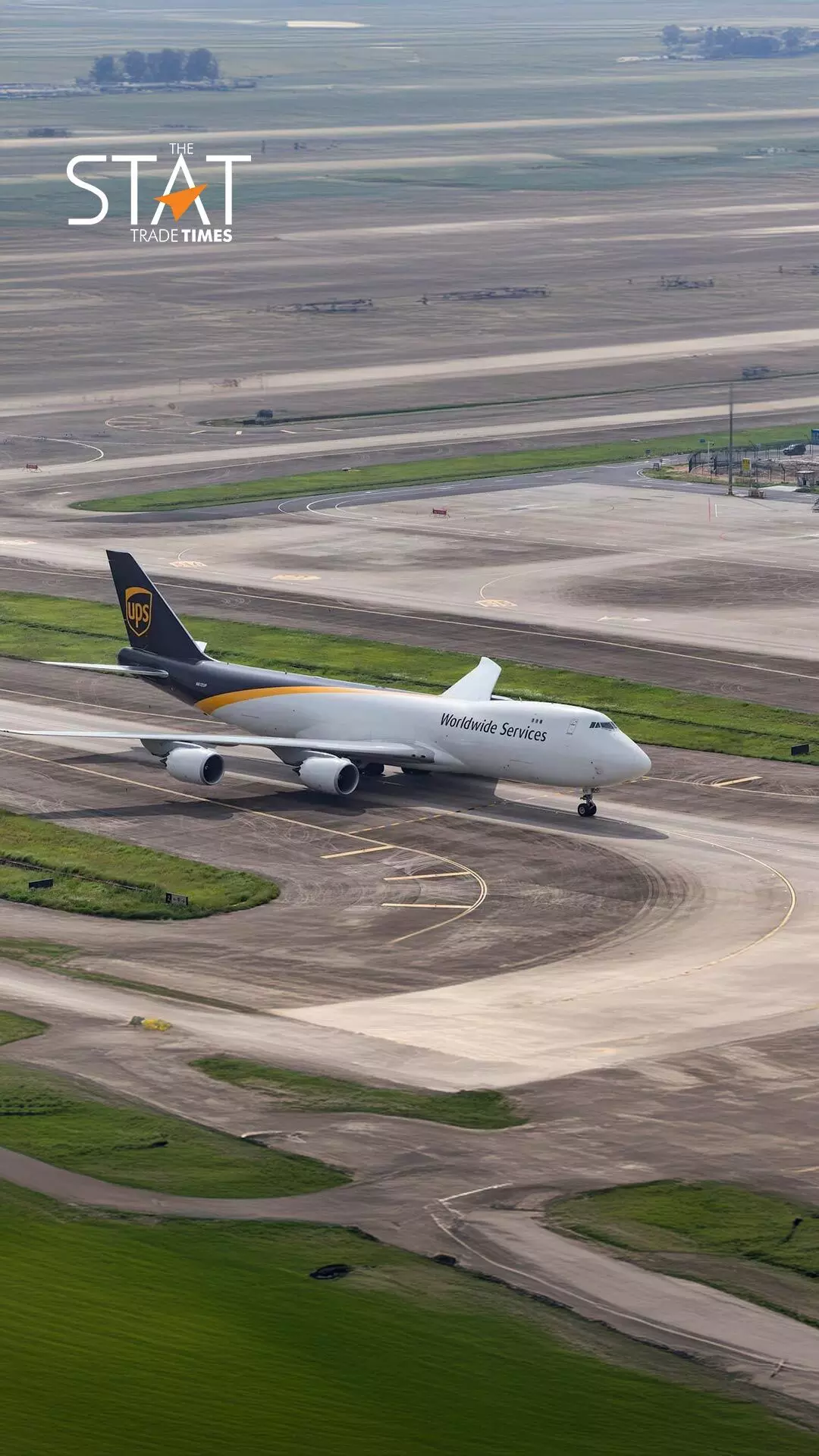 UPS Q2 net income drops 32% on lower revenue