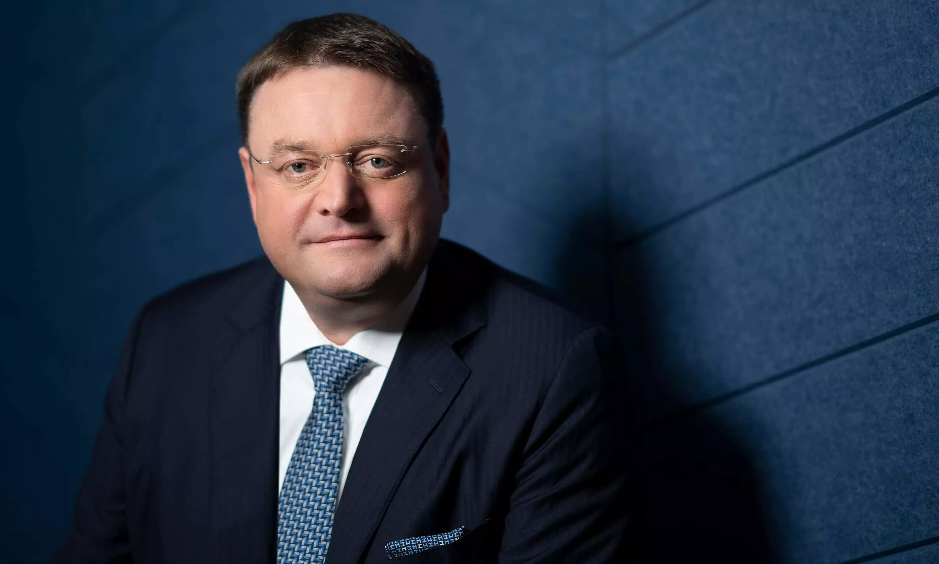 Is big always better? Kuehne+Nagel CEO says No for now… Is big always better? Kuehne+Nagel CEO says No for now…