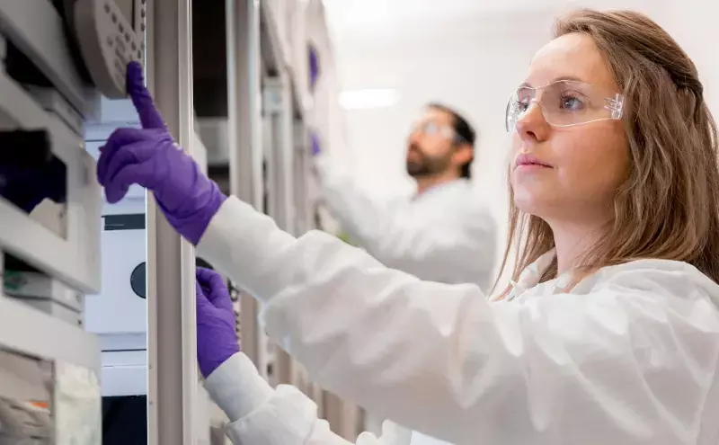 Thermo Fisher, DHL Express collaborate to reduce greenhouse gas emissions Thermo Fisher, DHL Express collaborate to reduce greenhouse gas emissions