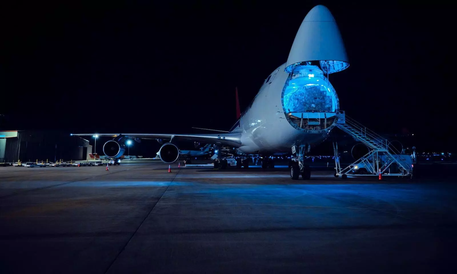 DSV Q3 revenue up 25% on higher air, sea volumes DSV Q3 revenue up 25% on higher air, sea volumes