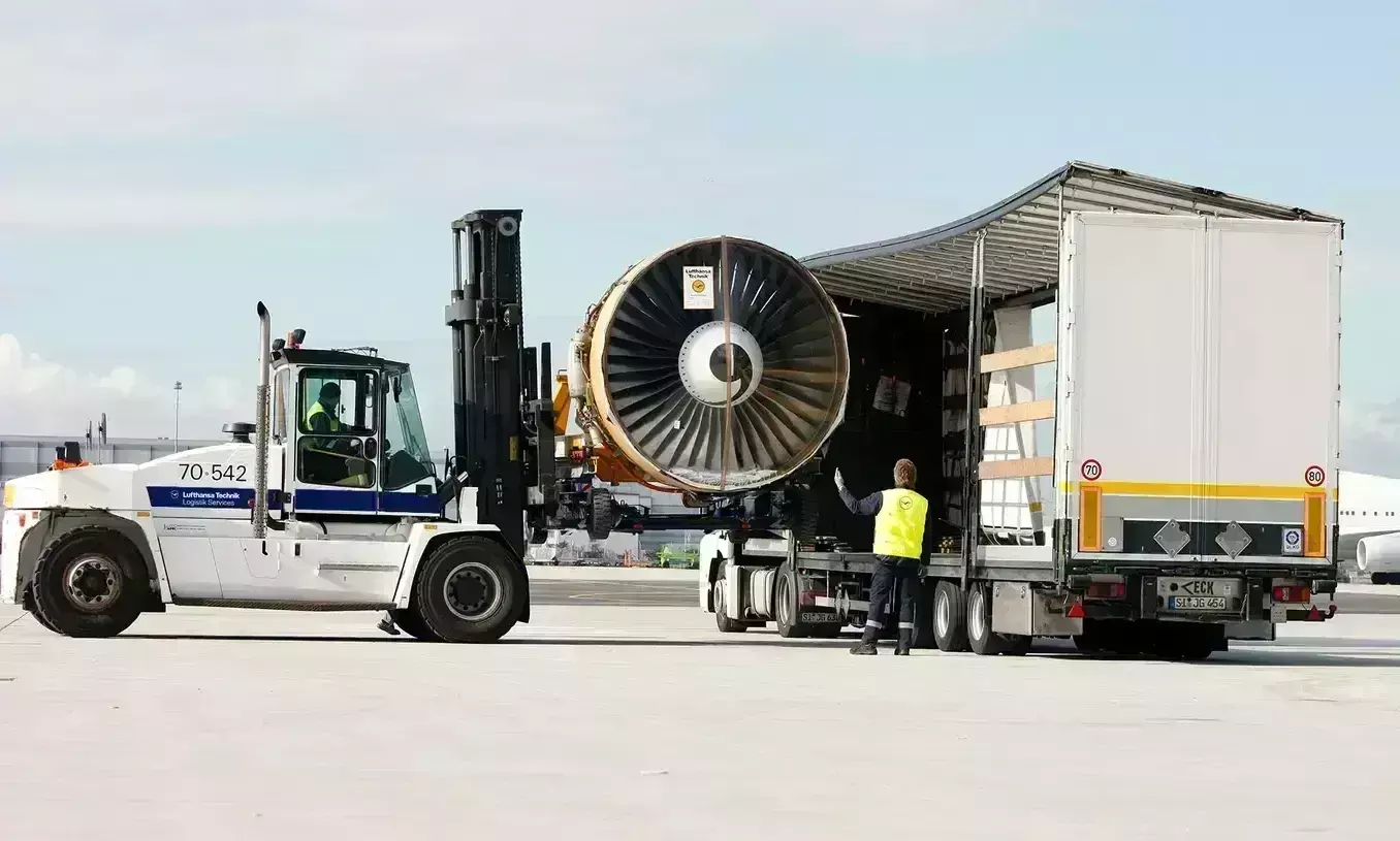 Lufthansa Technik Logistik Services deploys Shipply.Vision Truck