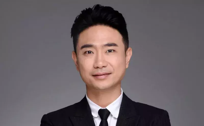 Chapman Freeborn completes twenty years in China Chapman Freeborn completes twenty years in China