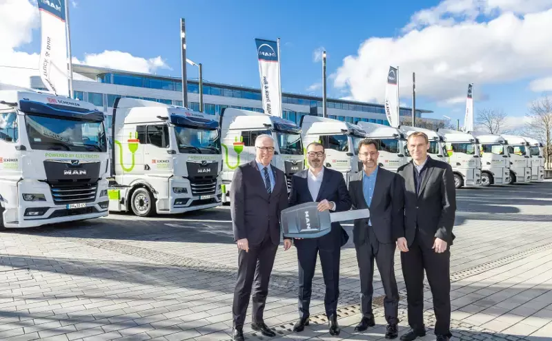 DB Schenker puts first 10 of 150 MAN eTrucks into service DB Schenker puts first 10 of 150 MAN eTrucks into service