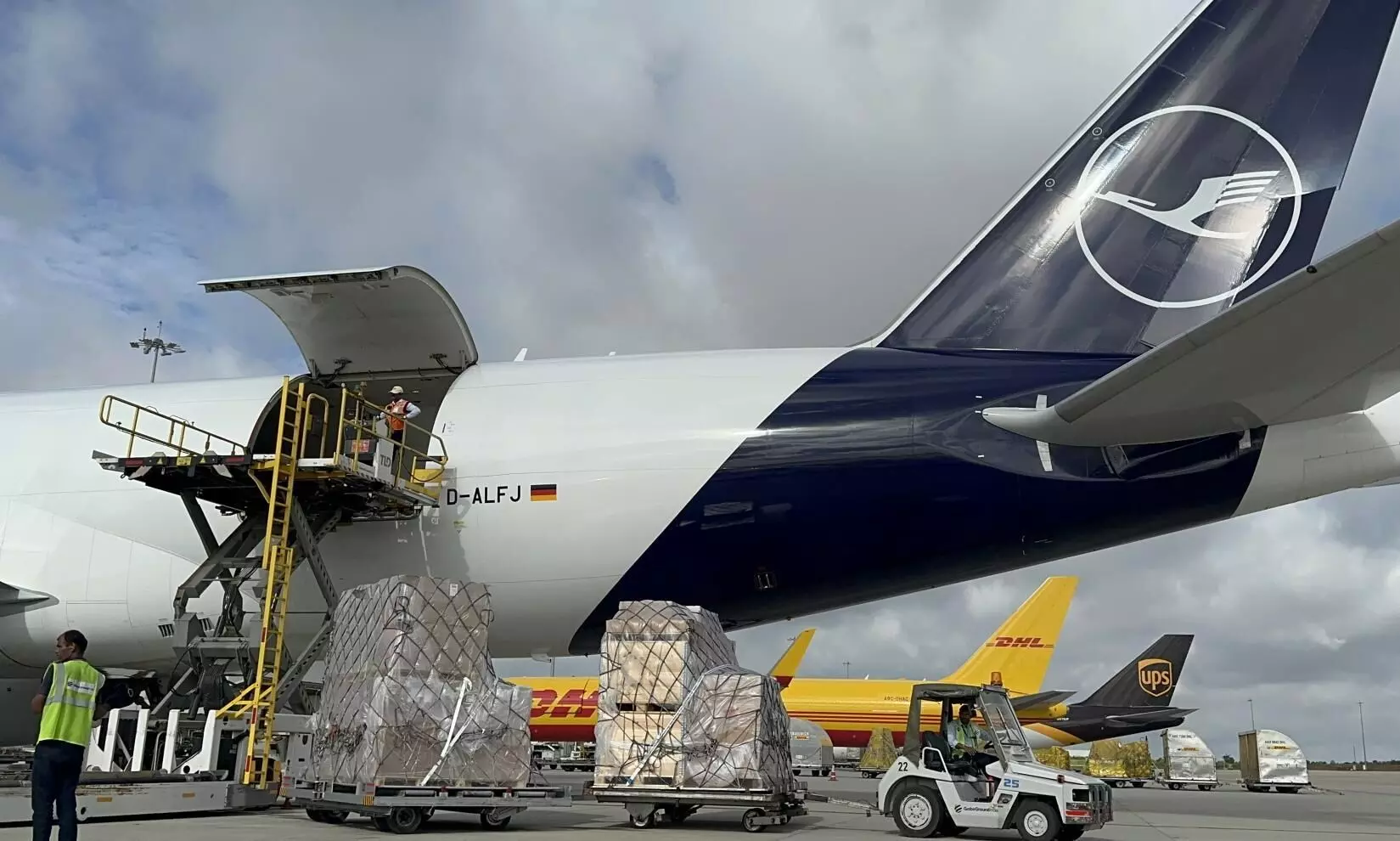 BLR Airport handled 5 lakh tonne cargo in FY25 BLR Airport handled 5 lakh tonne cargo in FY25