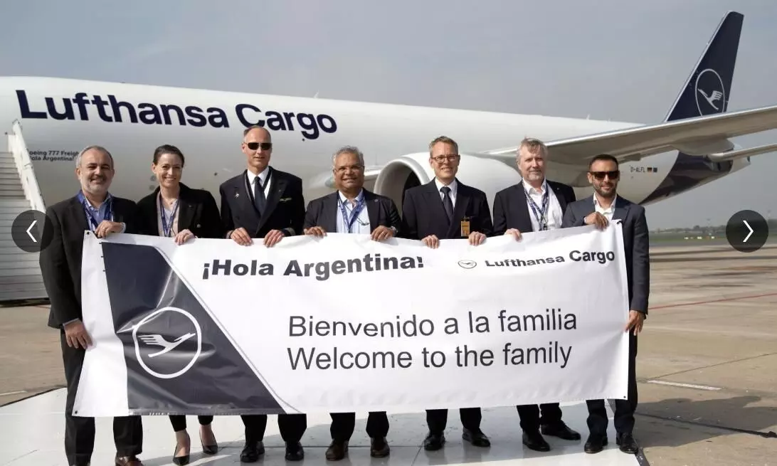 Lufthansa Cargo christens newest freighter ¡Hola Argentina!