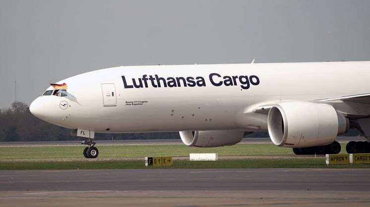 10883_lufthansa_a321f_katowice