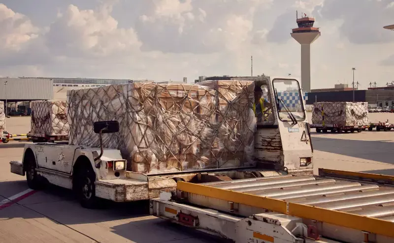 How the tech-powered future of air cargo is taking flight How the tech-powered future of air cargo is taking flight