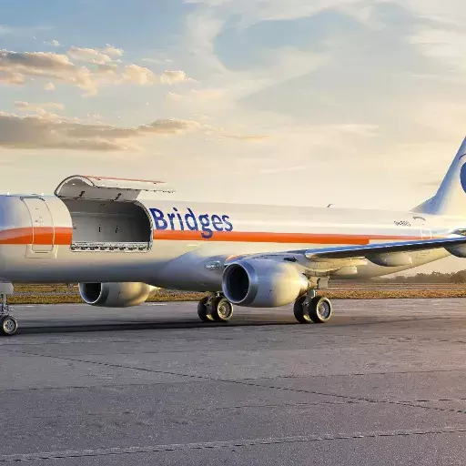 アマゾン Prime Air A330-300 P2F 貨物機 1/400 Amazon Air gets its first Airbus A330-300 freighter