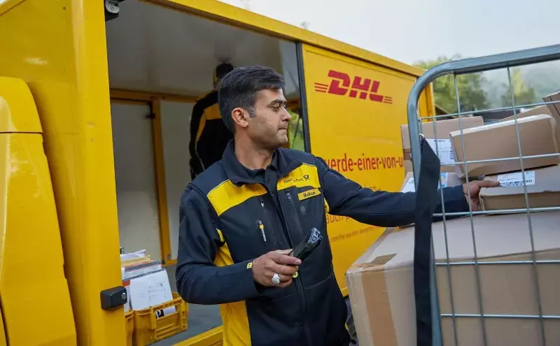 DHL Group integrates 30,000+ refugees into labour market in 10 years DHL Group integrates 30,000+ refugees into labour market in 10 years