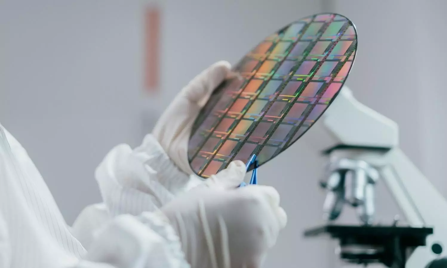 Flying wafers: The intricacies of air cargo in semiconductor logistics Flying wafers: The intricacies of air cargo in semiconductor logistics
