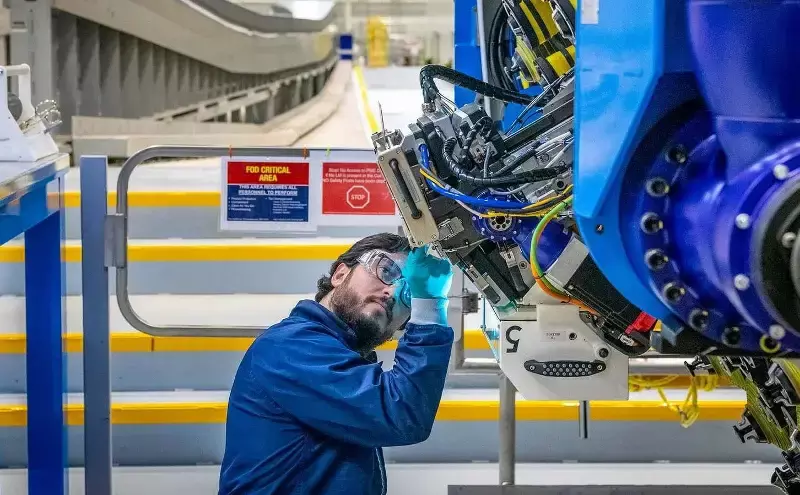 Boeing moves forward on 777-8F with wing spar milestone Boeing moves forward on 777-8F with wing spar milestone