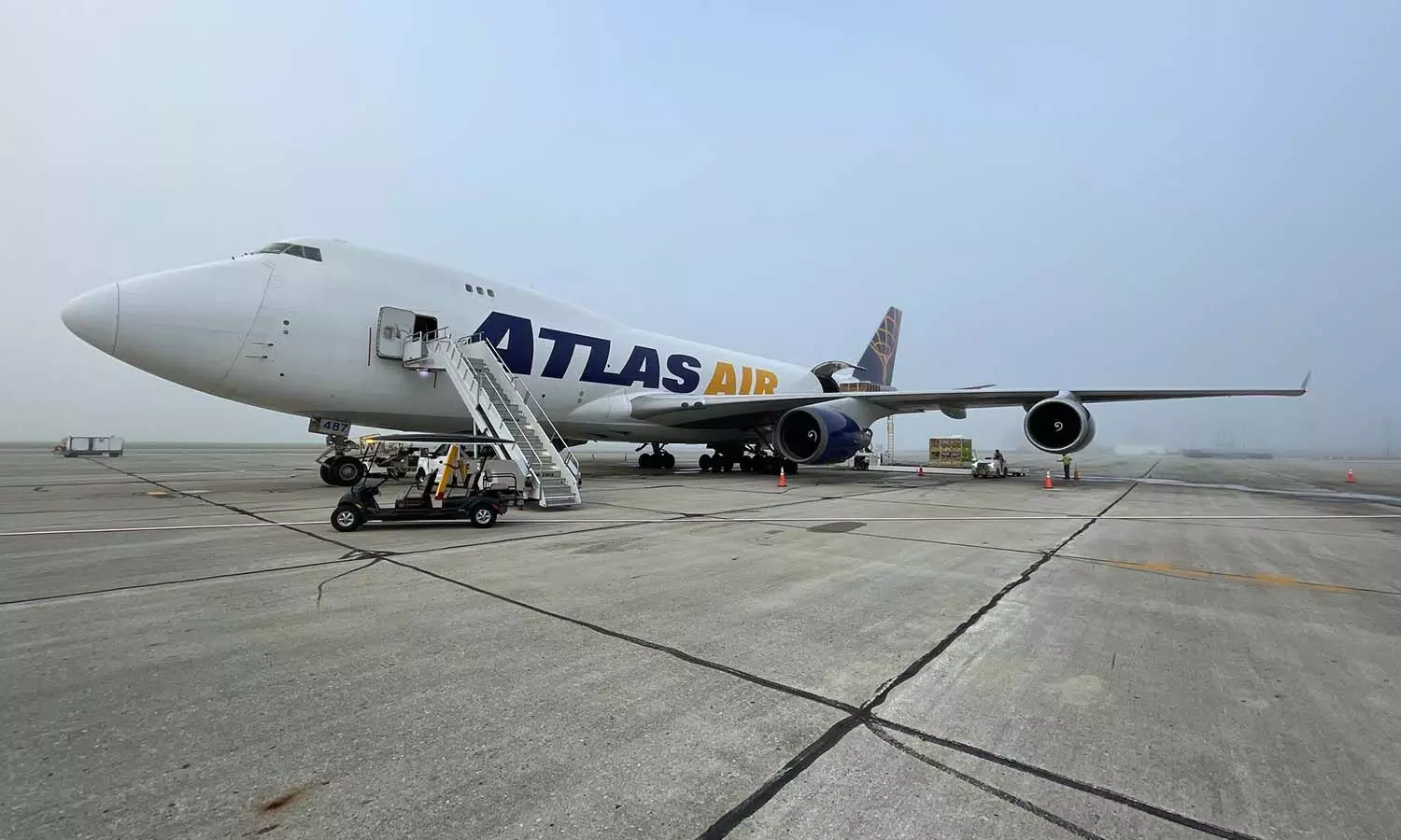Pigs fly! M2 ships gilts to Vietnam with precision and care