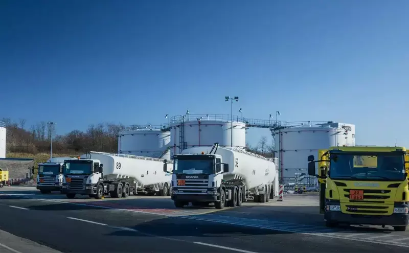 Liege Airport signs 15-year fuel management deal with i6 Group Liege Airport signs 15-year fuel management deal with i6 Group