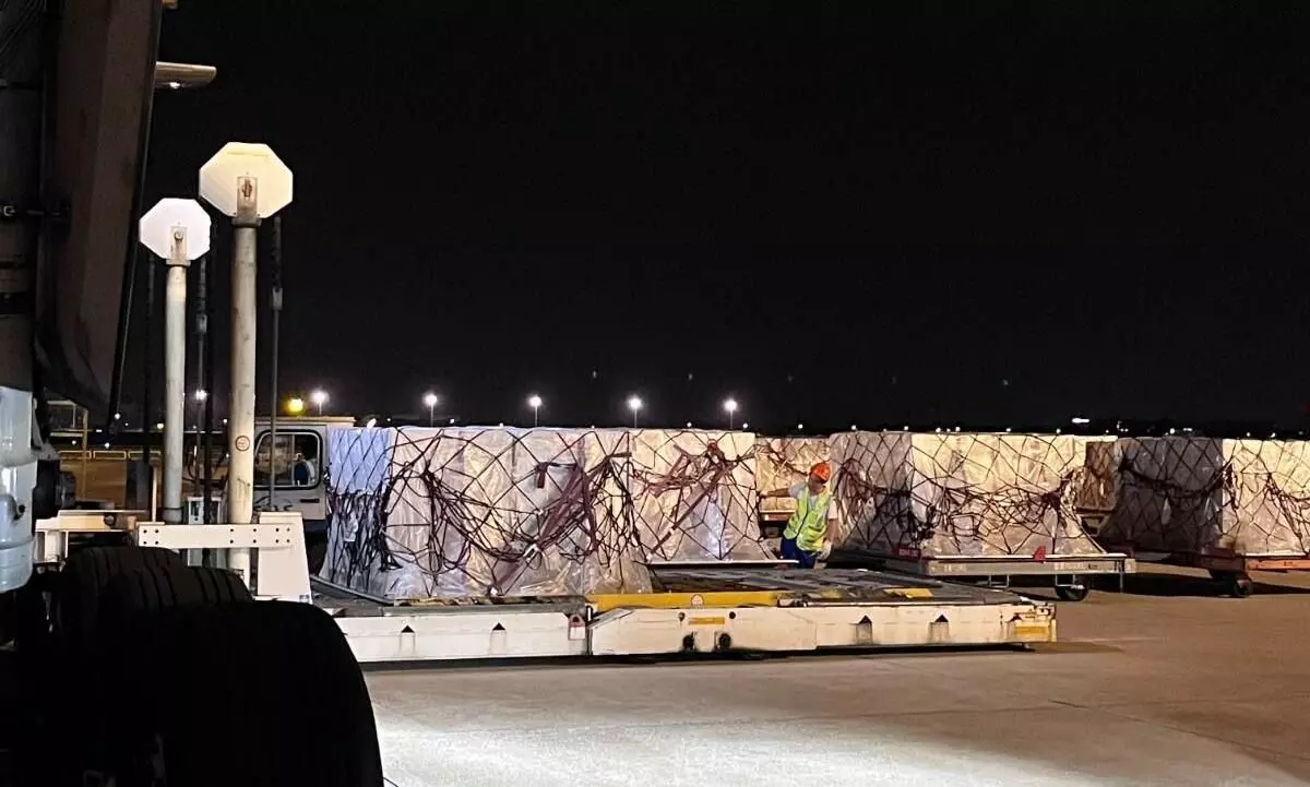 Chapman Freeborn delivers 292 tonnes of solar panels to Türkiye