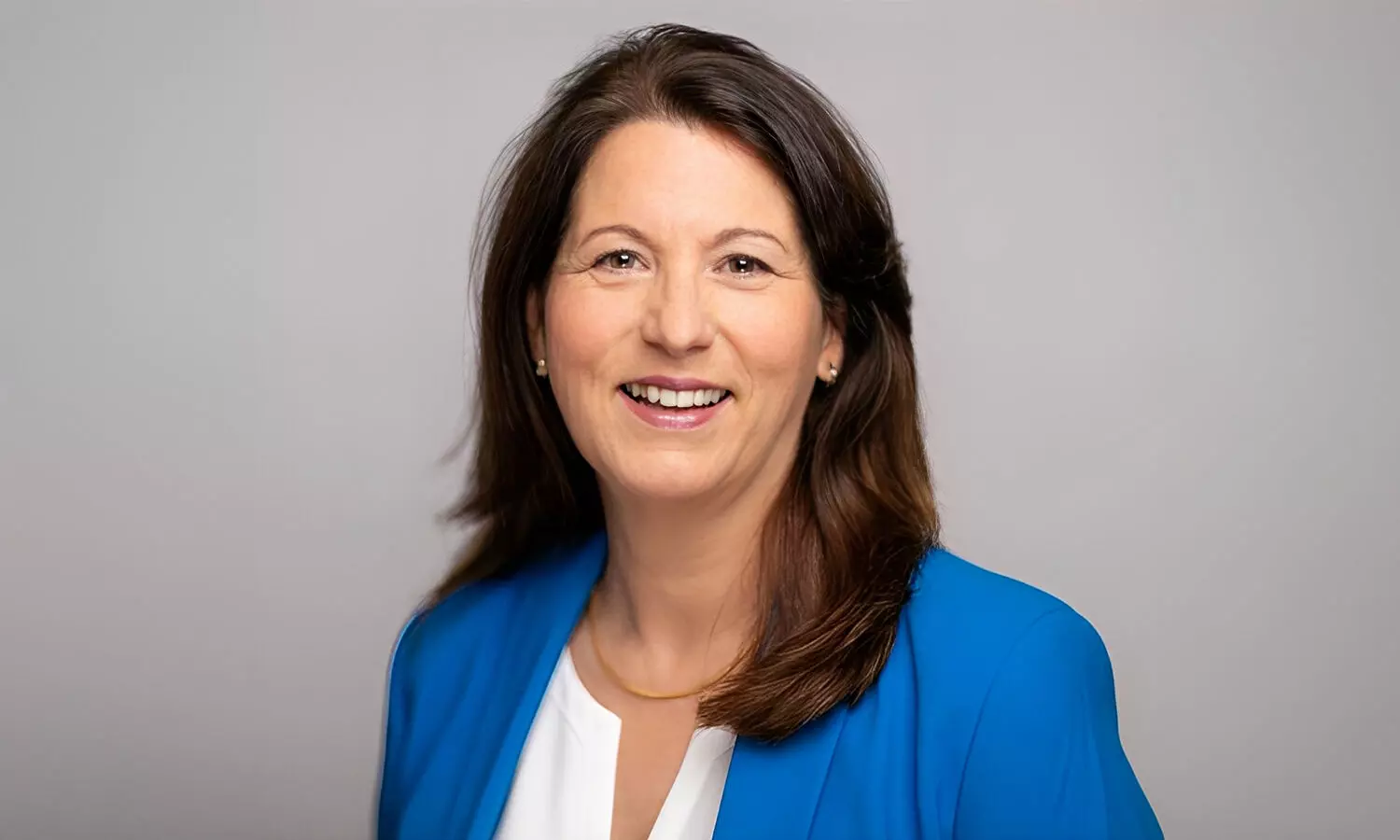 Oman Air Cargo appoints Lesley Cripps to lead European sales Oman Air Cargo appoints Lesley Cripps to lead European sales