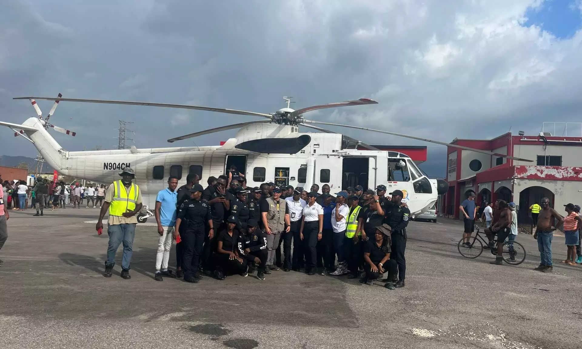 Chapman Freeborn rushes emergency airlifts to Jamaica after Melissa Chapman Freeborn rushes emergency airlifts to Jamaica after Melissa