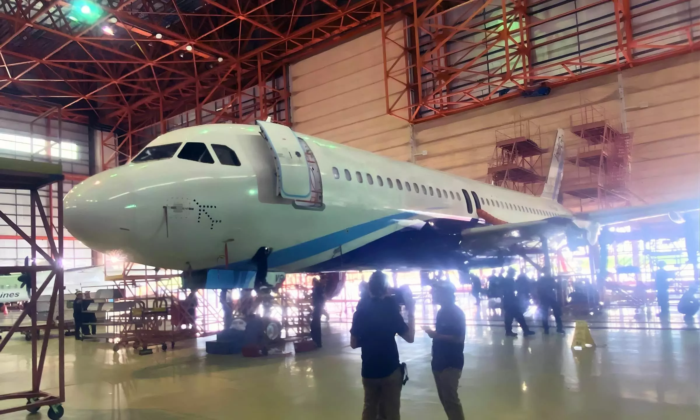 B&H supports AerFin’s first A320neo teardown in Asia-Pacific B&H supports AerFin’s first A320neo teardown in Asia-Pacific