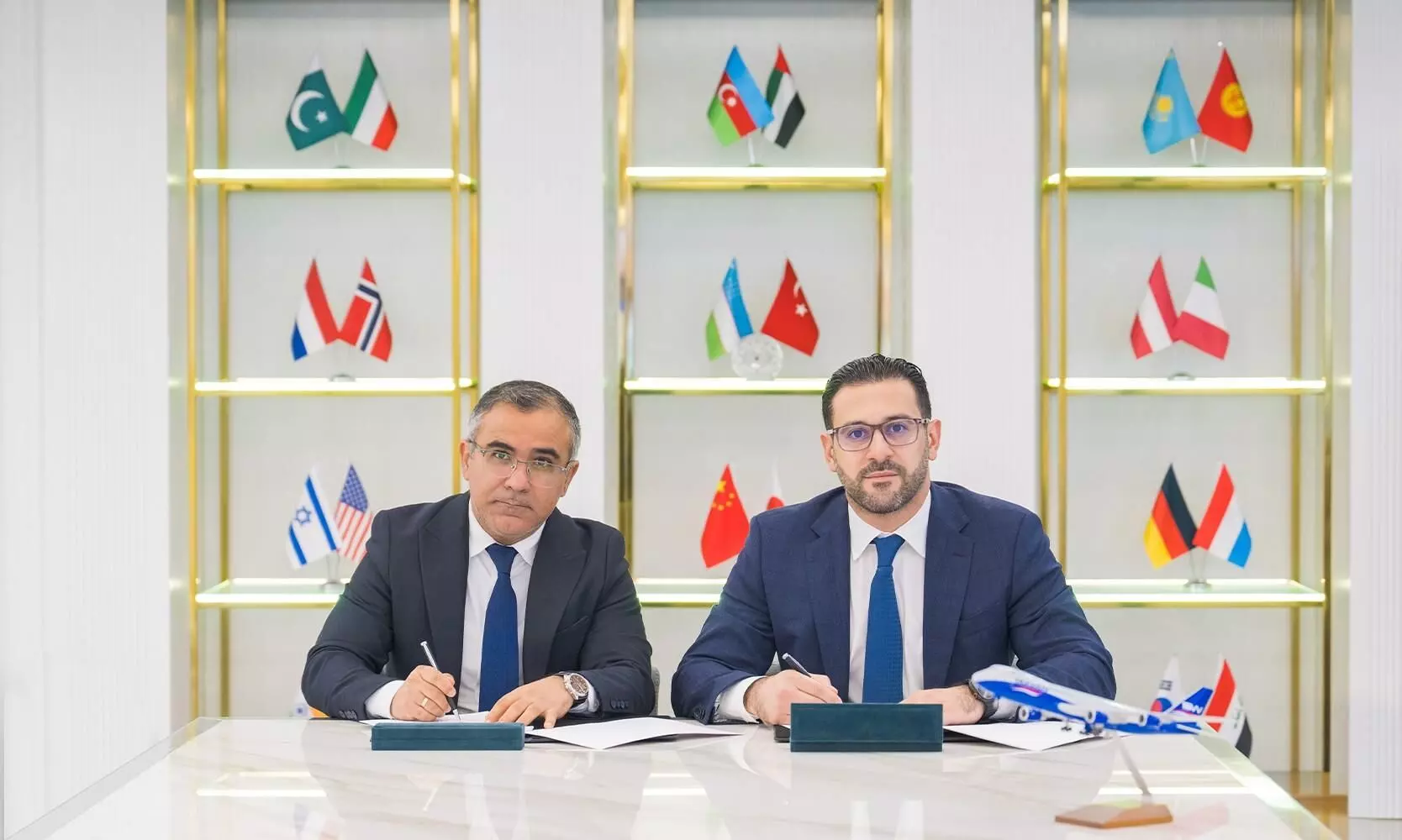 Silk Way West, Azerpost sign pact to boost postal and e-commerce logistics Silk Way West, Azerpost sign pact to boost postal and e-commerce logistics