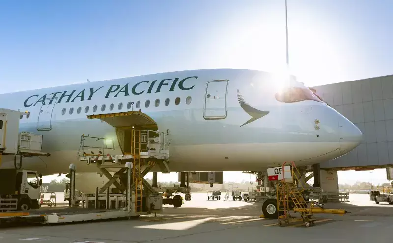 Cathay Cargo transports 10 terracotta figures, over 200 artefacts