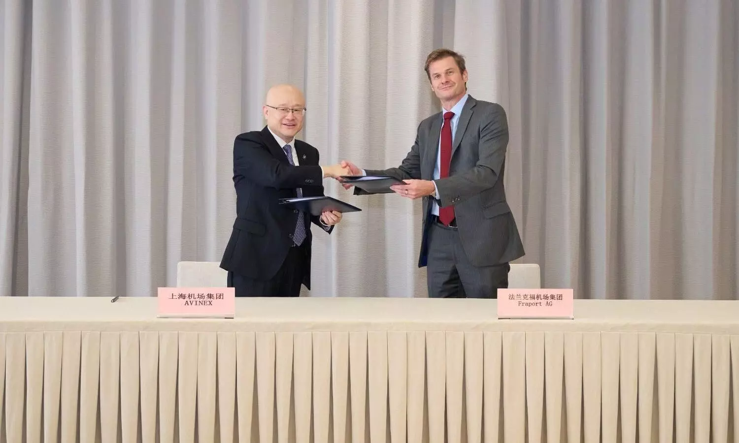 Frankfurt and Shanghai Airports sign new cargo partnership agreement