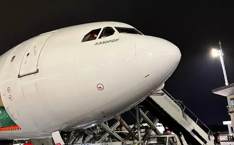 Titan delivers first A330-200P2F to JD Airlines