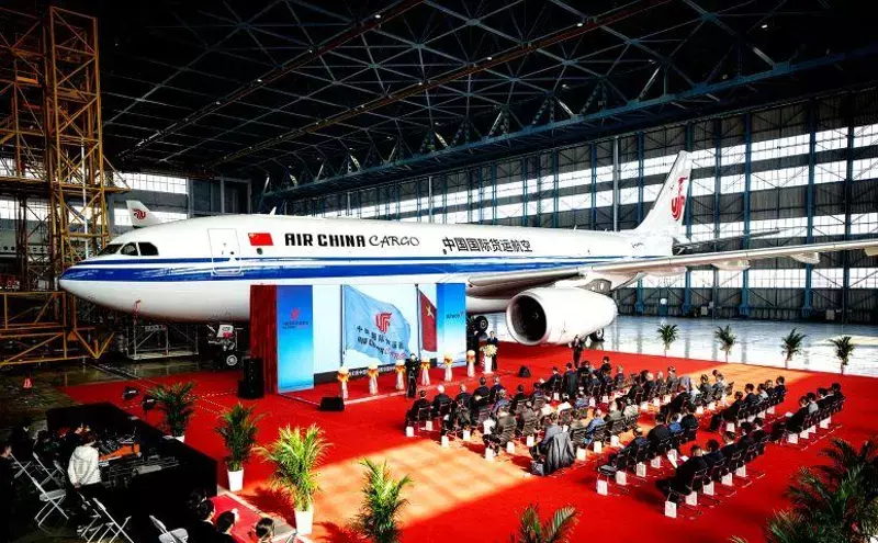Elbe Flugzeugwerke hands over eight A330 freighters to Air China Cargo