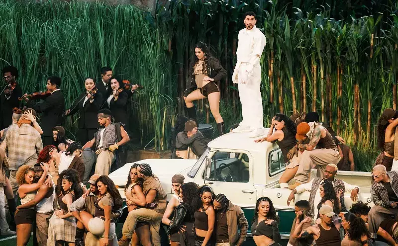 The logistics that drive the Super Bowl halftime