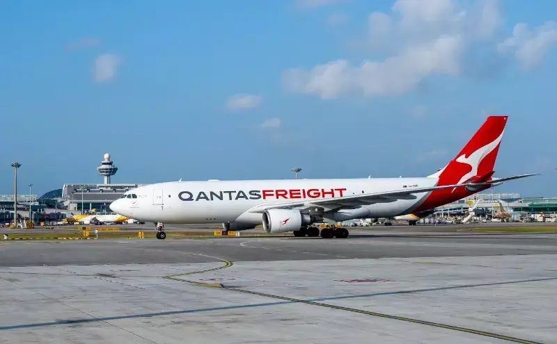 Qantas Freight adds Singapore stop to expand cargo network