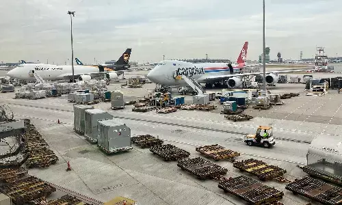 Global air freight rates ease after Middle East-driven surge Global air freight rates ease after Middle East-driven surge