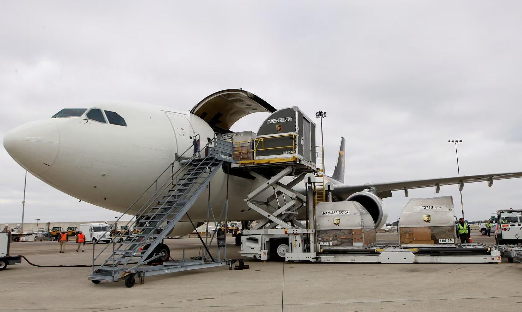 Air cargo demand rises 4% in April despite Middle East disruption