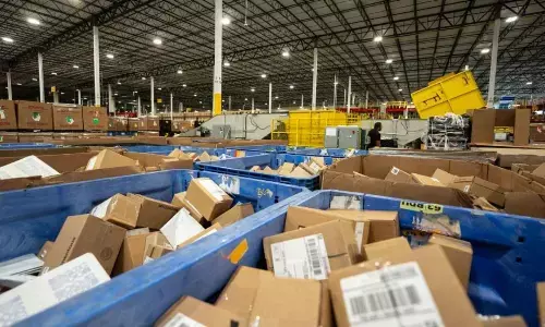 DHL eCommerce signs landmark USPS agreement