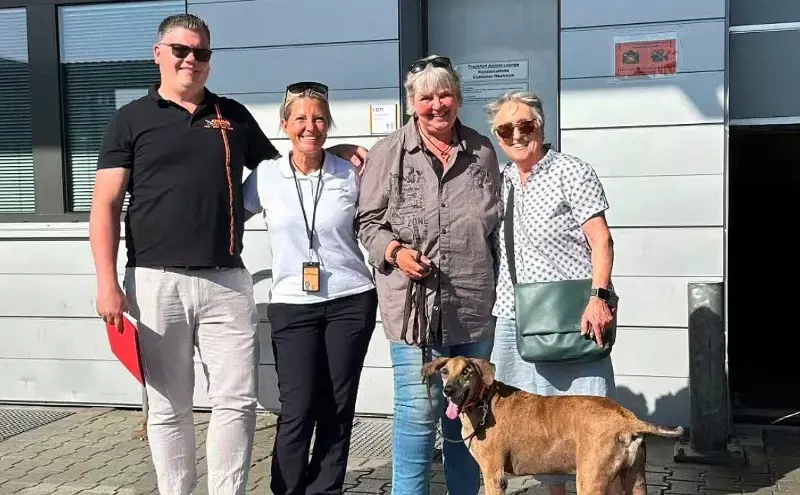 Lufthansa Cargo reunites blind dog with new family