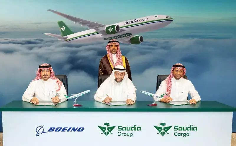 (L to R) Asaad AlJomoai, Saleh Eid, Ibrahim Al-Omar (standing) and Loay Mashabi (L to R) Asaad AlJomoai, Saleh Eid, Ibrahim Al-Omar (standing) and Loay Mashabi