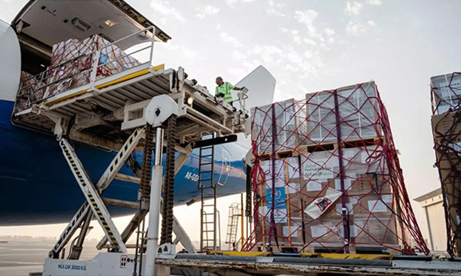 Dubai Humanitarian launches an air bridge to Gaza