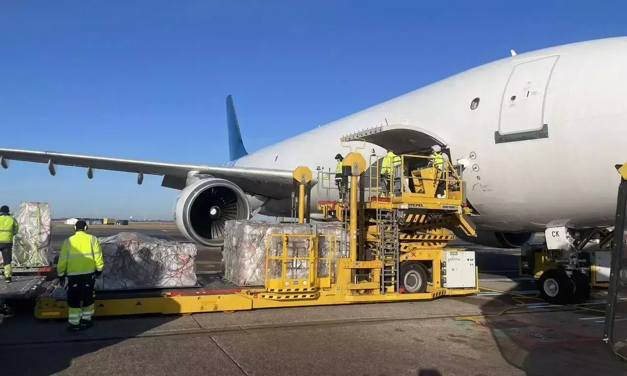 Global air cargo tonnage falls 4% in first week of August Global air cargo tonnage falls 4% in first week of August