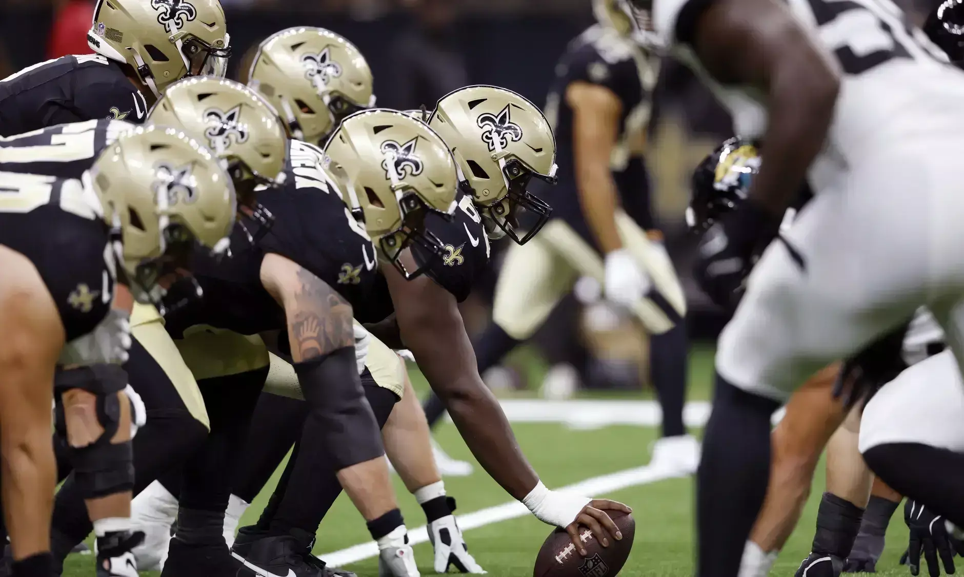 FedEx backs NFL’s first regular-season game in France FedEx backs NFL’s first regular-season game in France