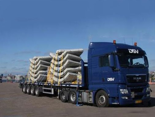 Originally, the road transports were planned to take place with six parts for one concrete ring on a truck at a time. Supply Chain