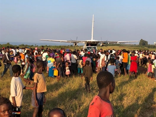 Reach for the skies: New plane increases efficiency of WFP emergency response in flood-hit Mozambique