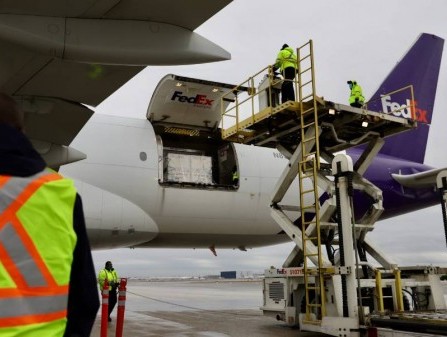 FedEx Express, Innomar Strategies begin Moderna Covid-19 vaccine distribution across Canada FedEx Express, Innomar Strategies begin Moderna Covid-19 vaccine distribution across Canada