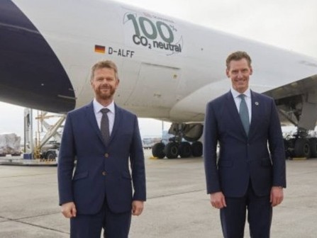 Lufthansa Cargo and DB Schenker start first CO2-neutral freight flights Lufthansa Cargo and DB Schenker start first CO2-neutral freight flights