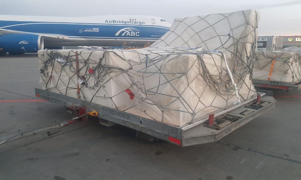 AirBridgeCargo moves over 200 museum showpieces from Moscow to Hong Kong AirBridgeCargo moves over 200 museum showpieces from Moscow to Hong Kong