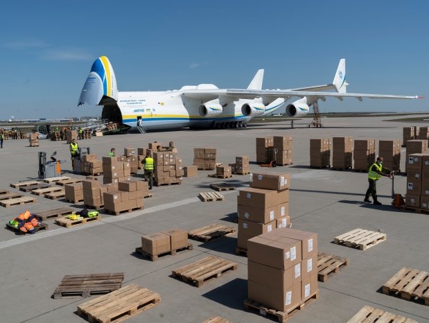 Six-engine giant carries face masks to Leipzig/Halle